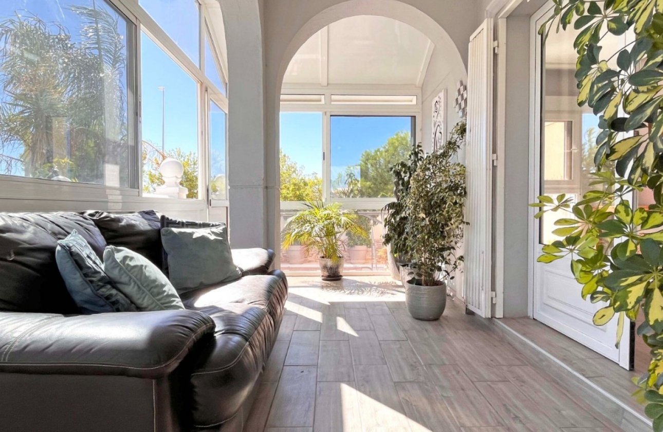 Revente - Villa -
Orihuela Costa - Costa Blanca