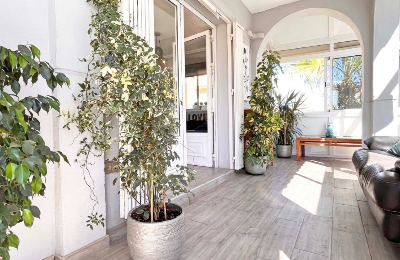 Revente - Villa -
Orihuela Costa - Costa Blanca