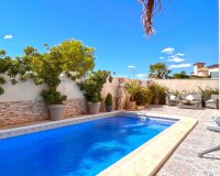 Revente - Villa -
Orihuela Costa - Costa Blanca