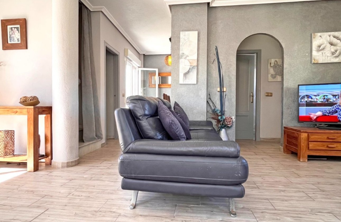 Revente - Villa -
Orihuela Costa - Costa Blanca