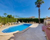 Revente - Villa -
Orihuela Costa - Costa Blanca