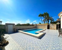 Revente - Villa -
Orihuela Costa - Costa Blanca