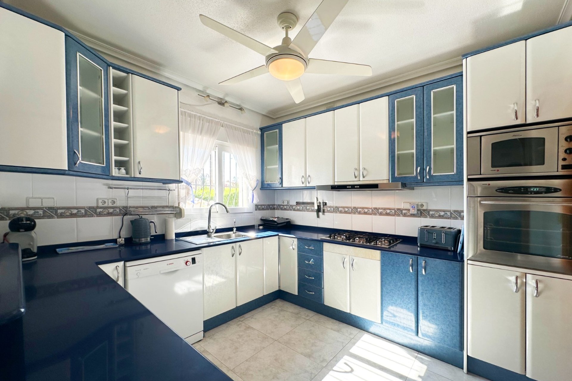 Revente - Villa -
Orihuela Costa - Costa Blanca