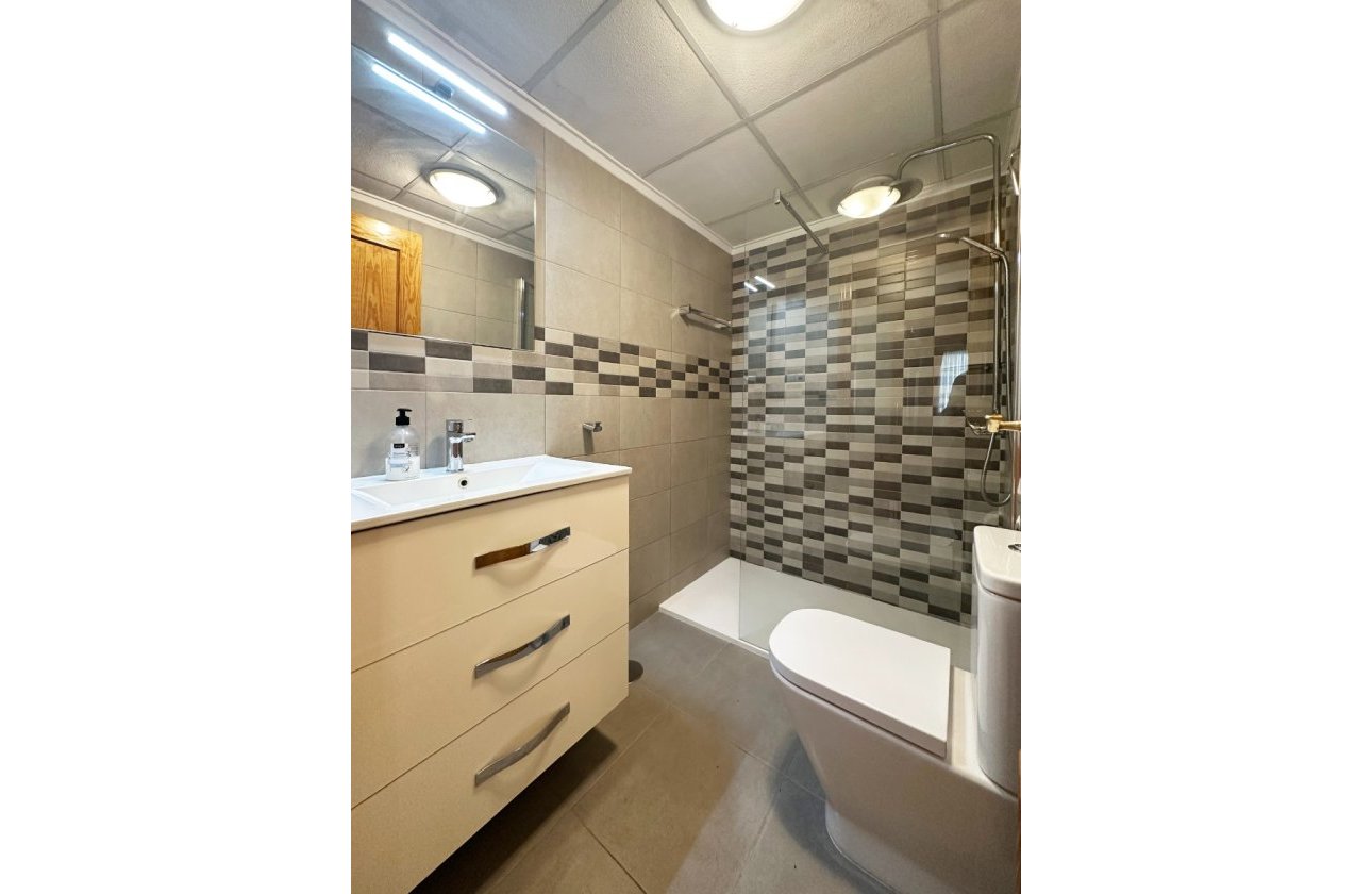 Revente - Villa -
Orihuela Costa - Costa Blanca