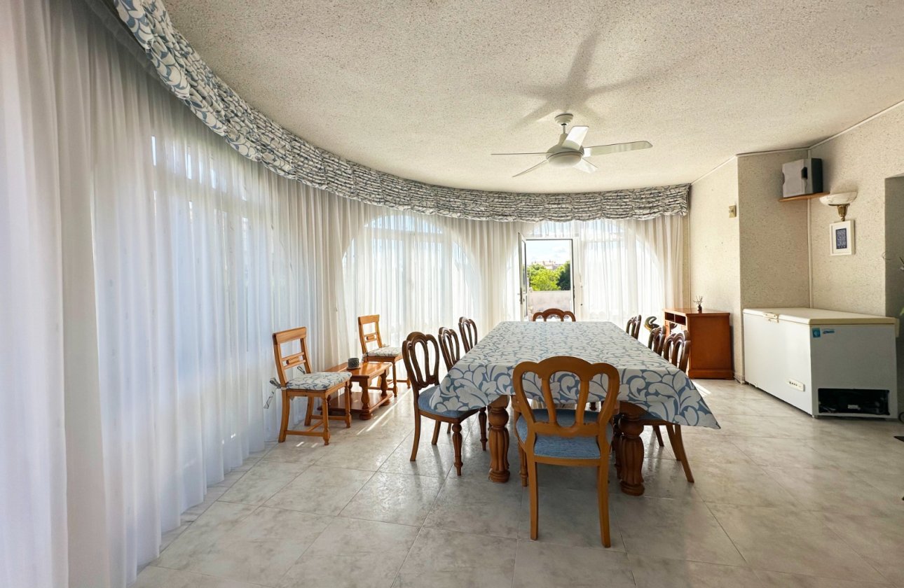 Revente - Villa -
Orihuela Costa - Costa Blanca