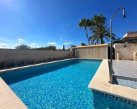 Revente - Villa -
Orihuela Costa - Costa Blanca