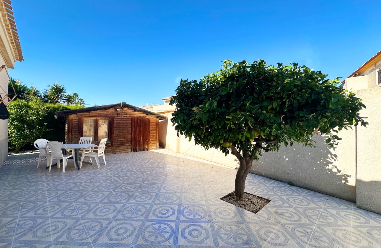 Revente - Villa -
Orihuela Costa - Costa Blanca