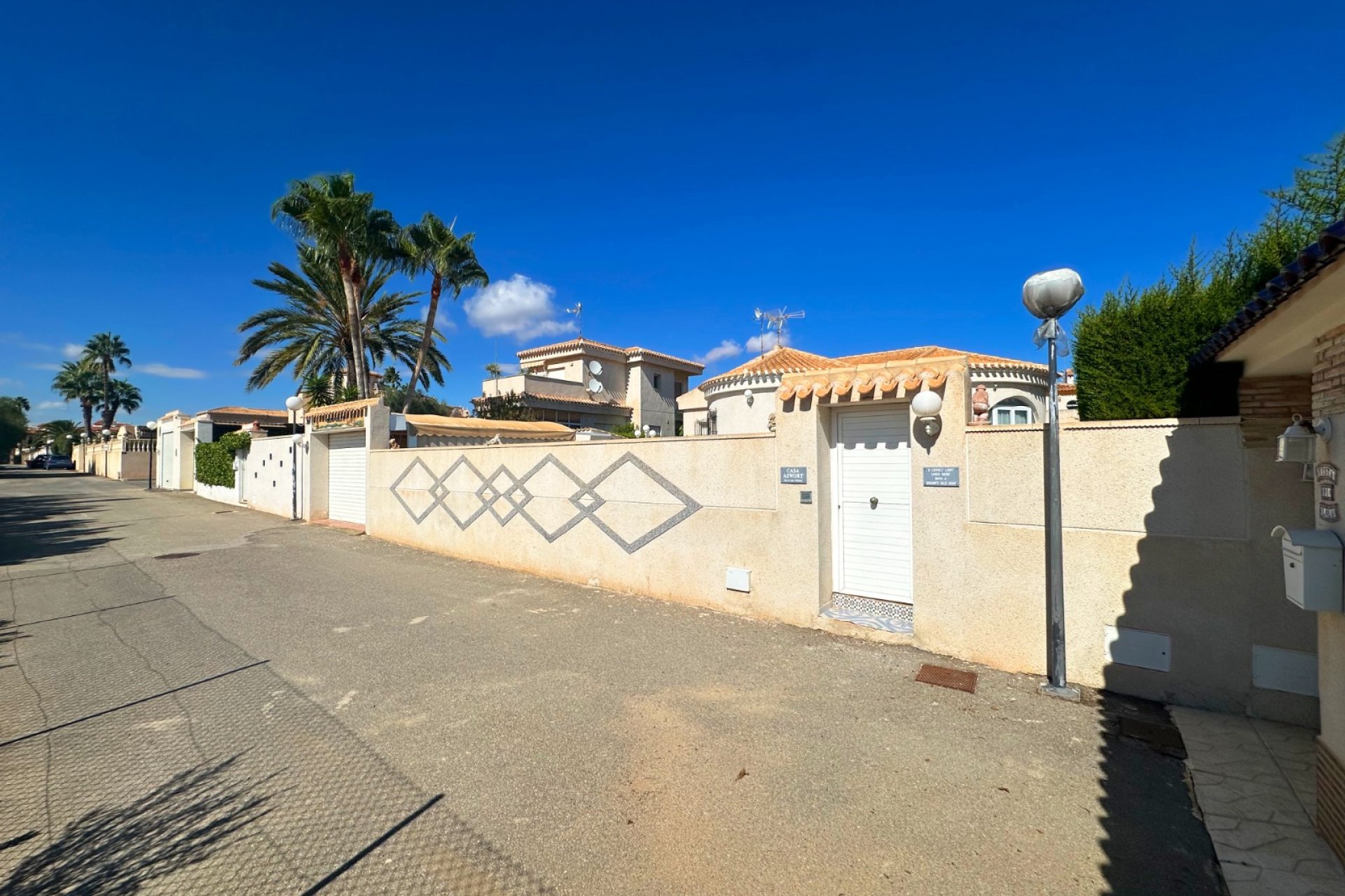 Revente - Villa -
Orihuela Costa - Costa Blanca