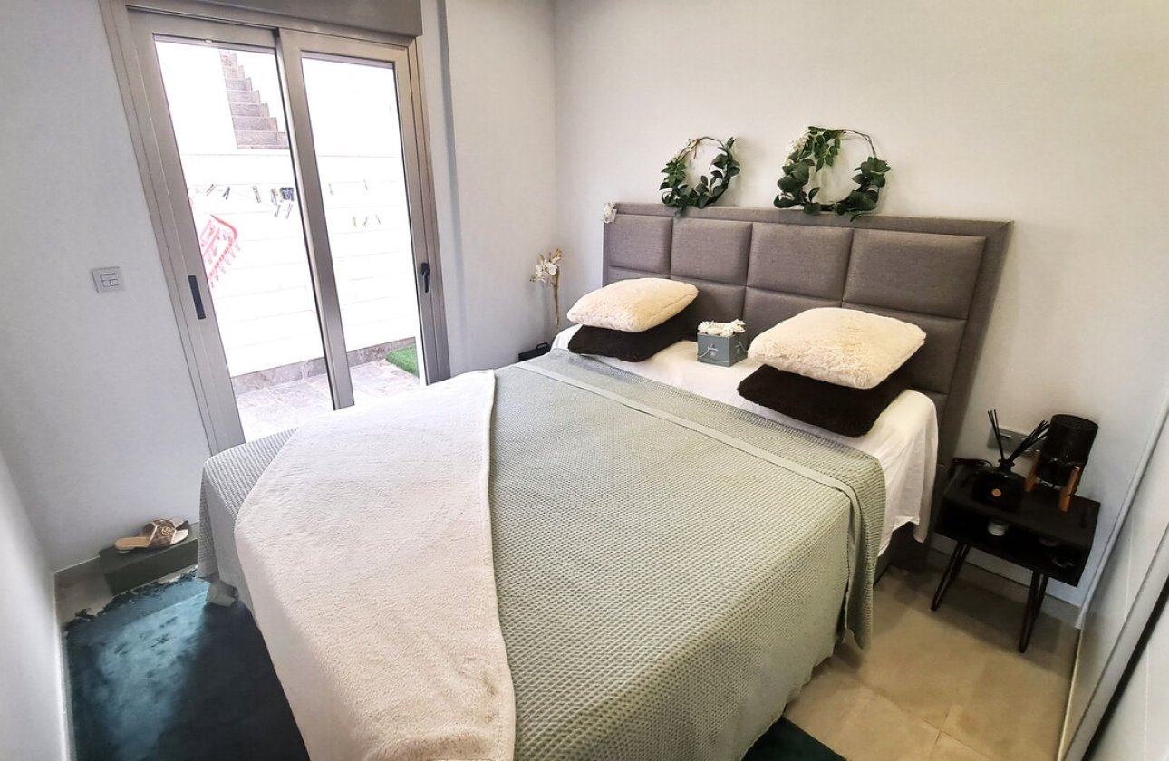 Revente - Villa -
Orihuela Costa - Costa Blanca