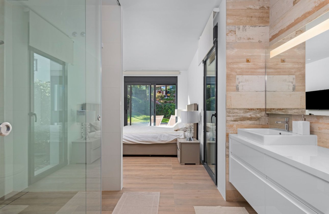 Revente - Villa -
Orihuela Costa - Costa Blanca