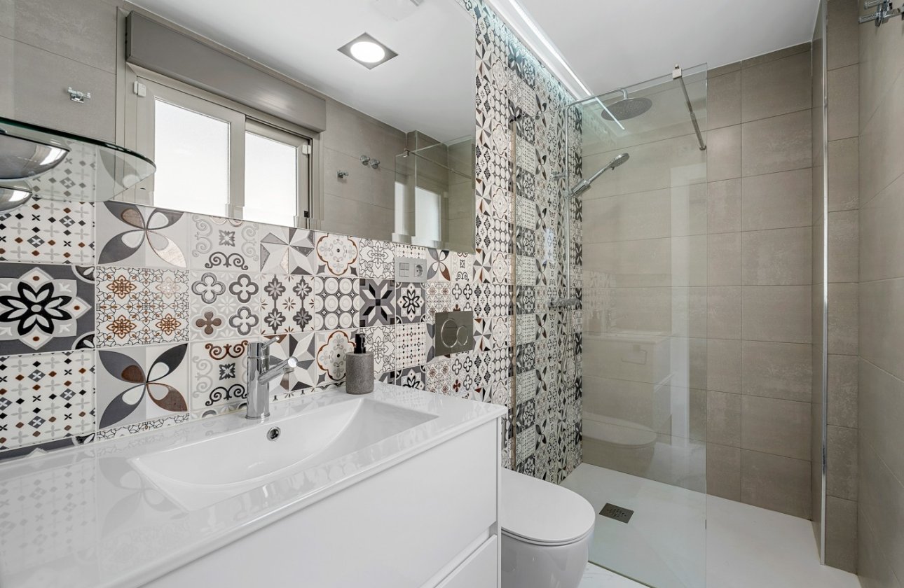 Revente - Villa -
Orihuela Costa - Costa Blanca