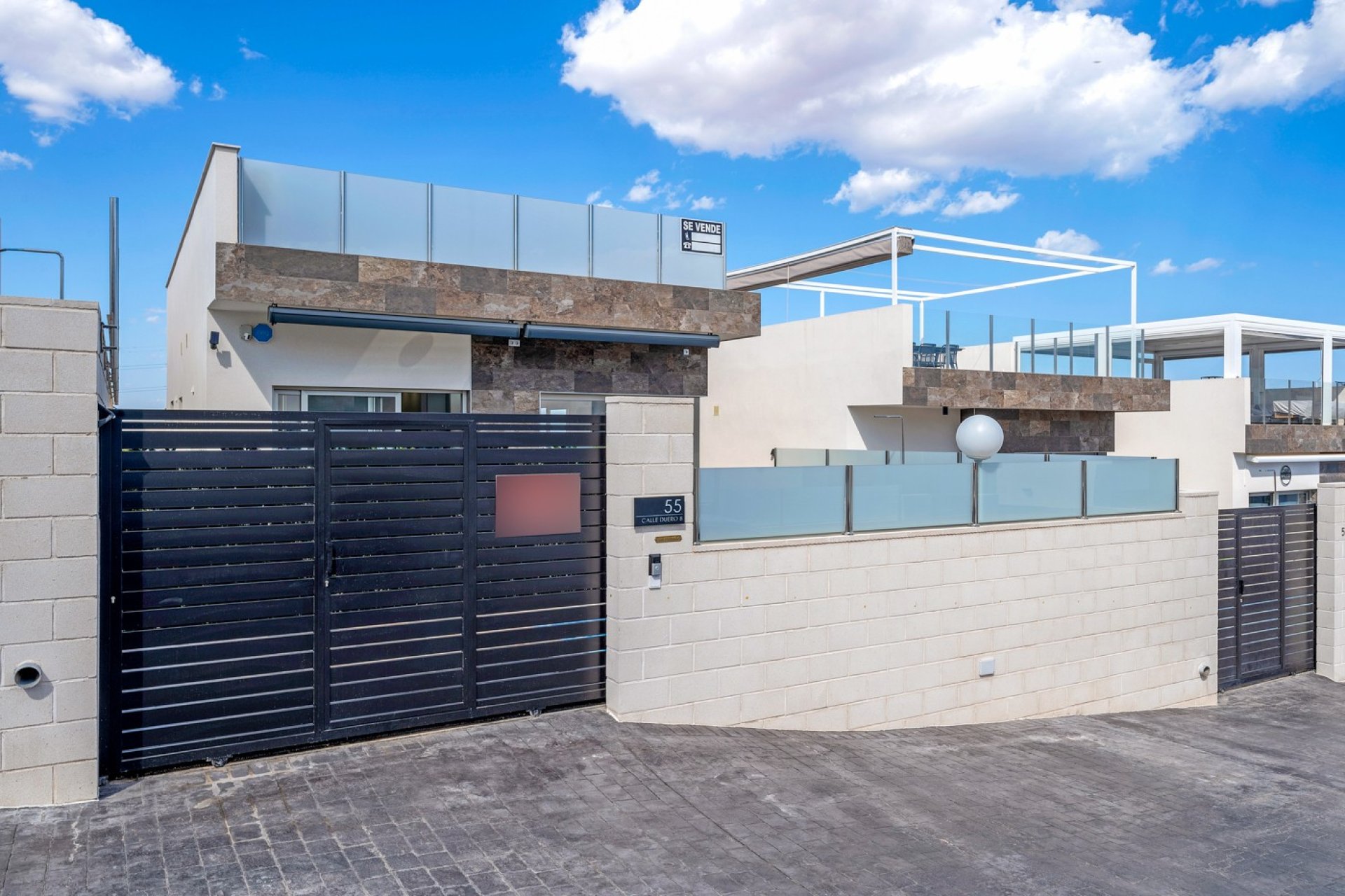 Revente - Villa -
Orihuela Costa - Costa Blanca