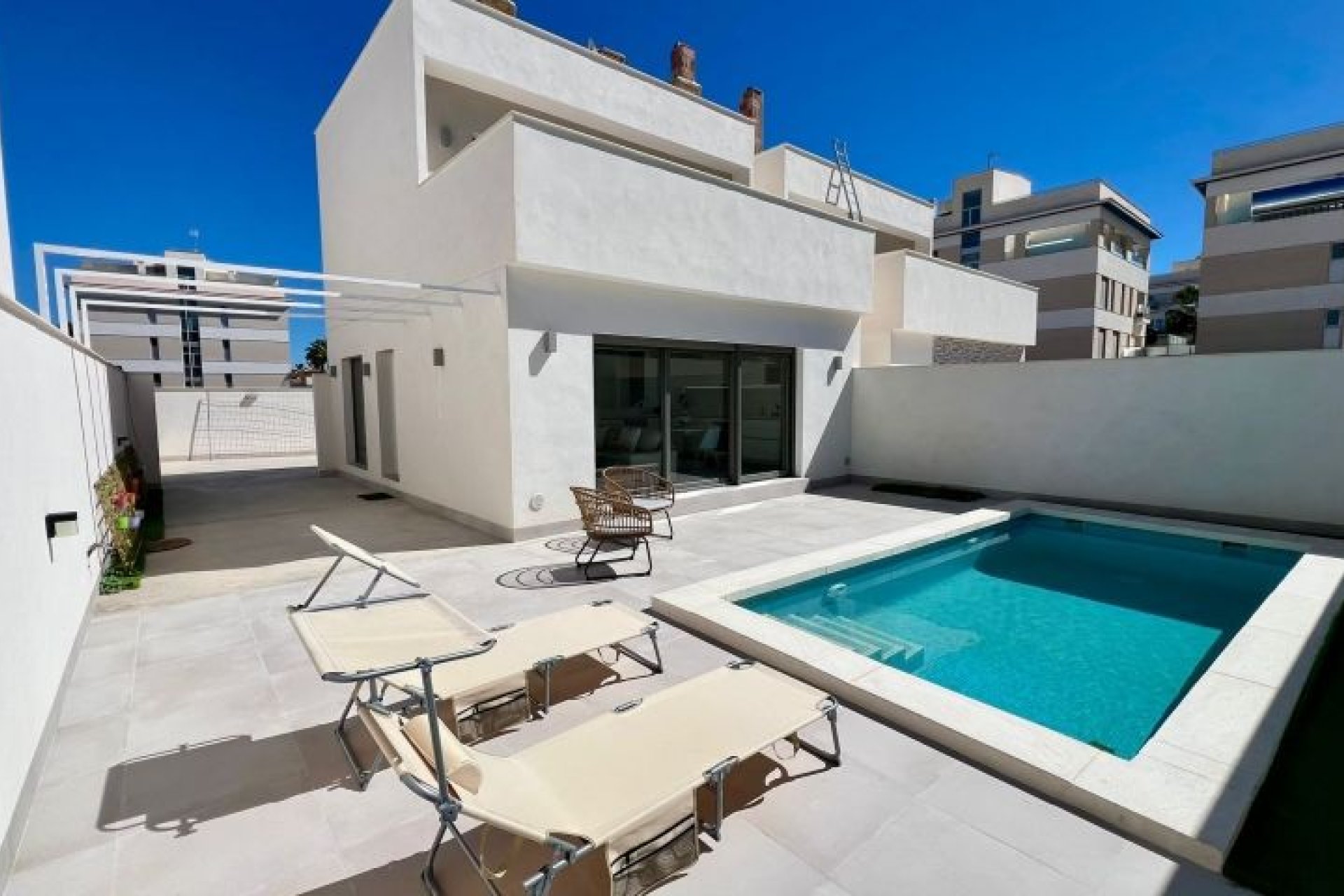 Revente - Villa -
Orihuela Costa - Costa Blanca