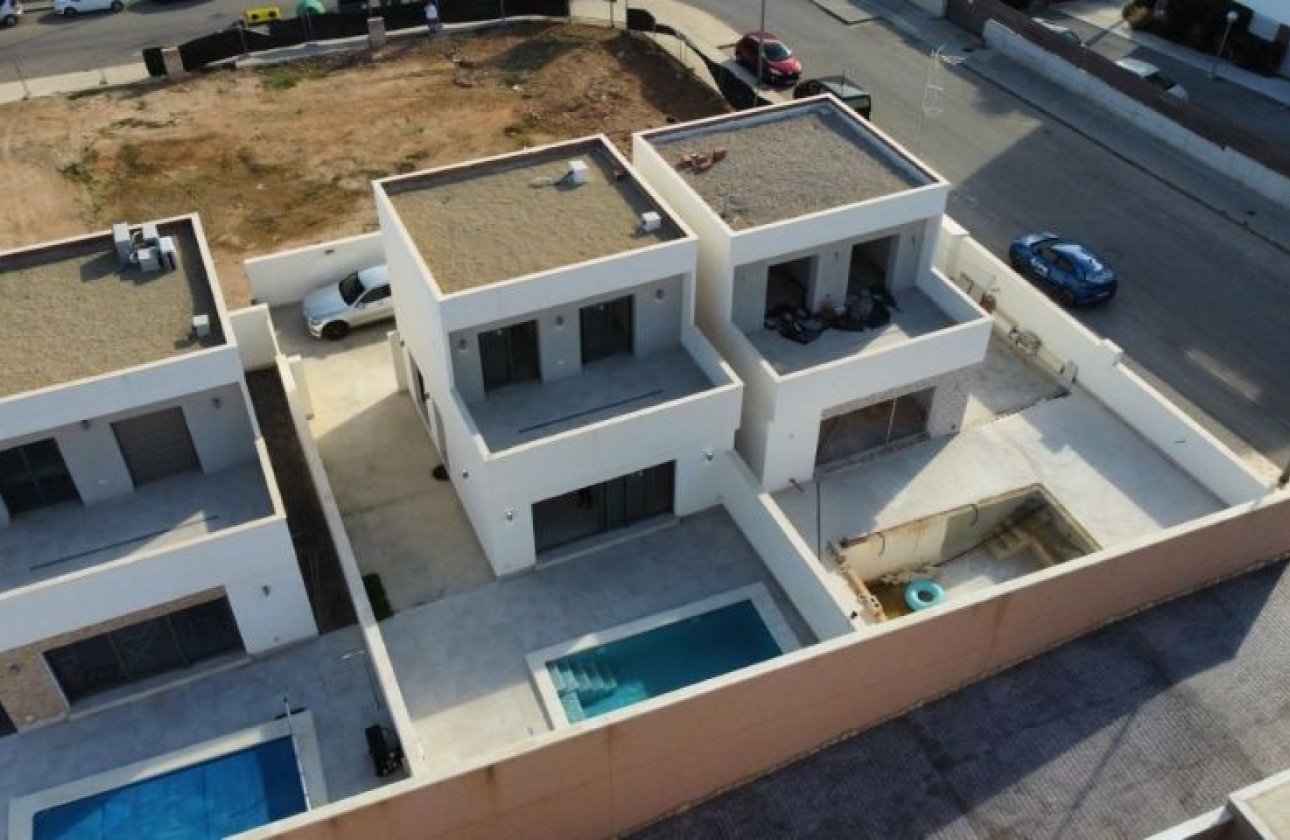 Revente - Villa -
Orihuela Costa - Costa Blanca