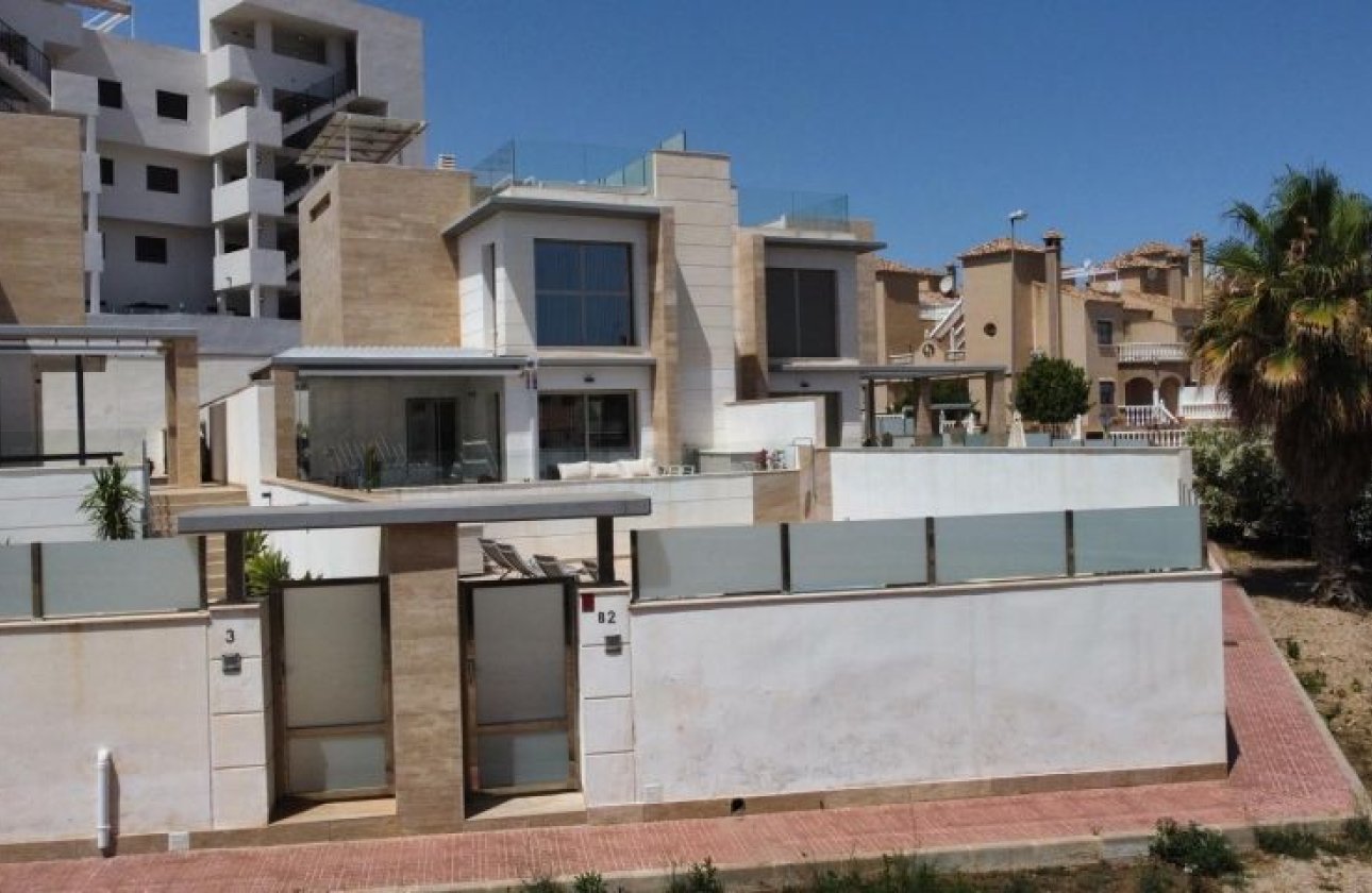 Revente - Villa -
Orihuela Costa - Costa Blanca
