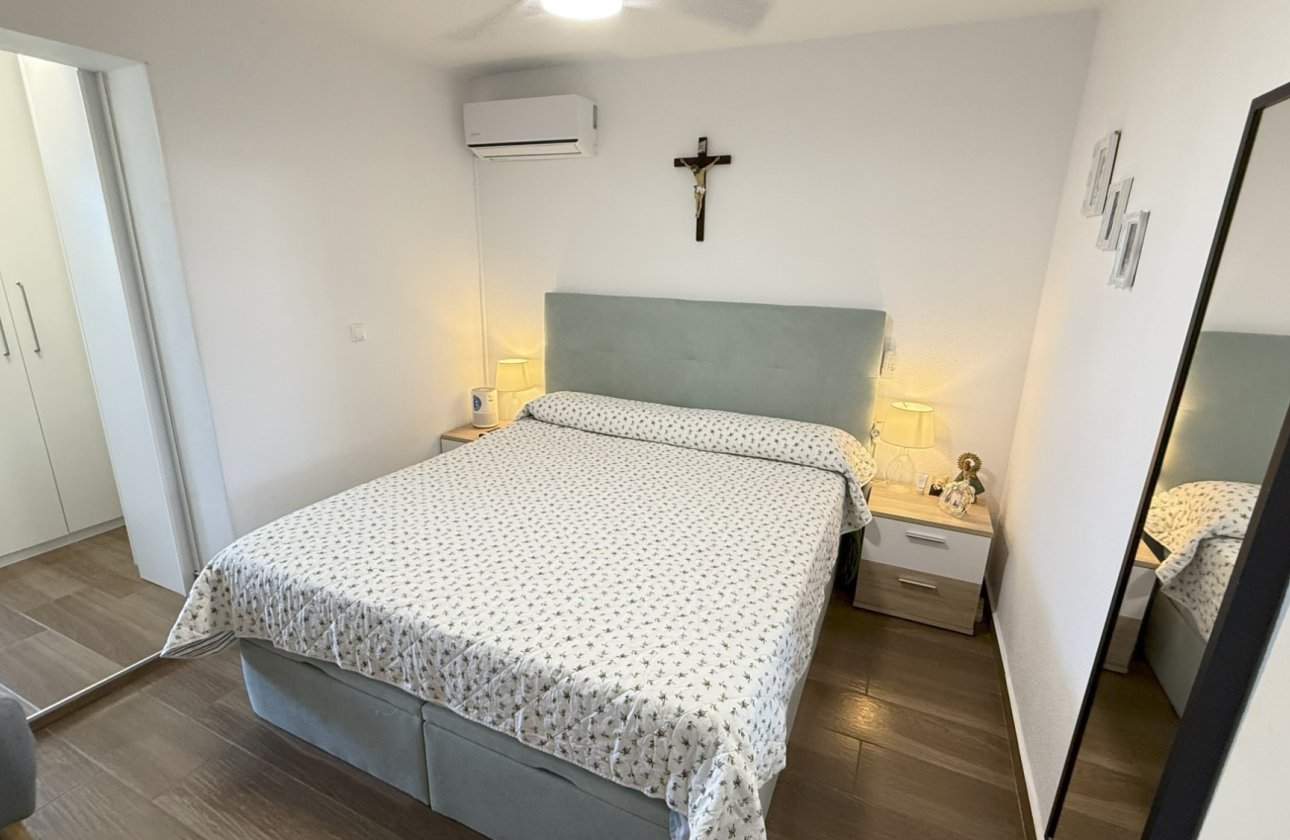 Revente - Villa -
Orihuela Costa - Costa Blanca