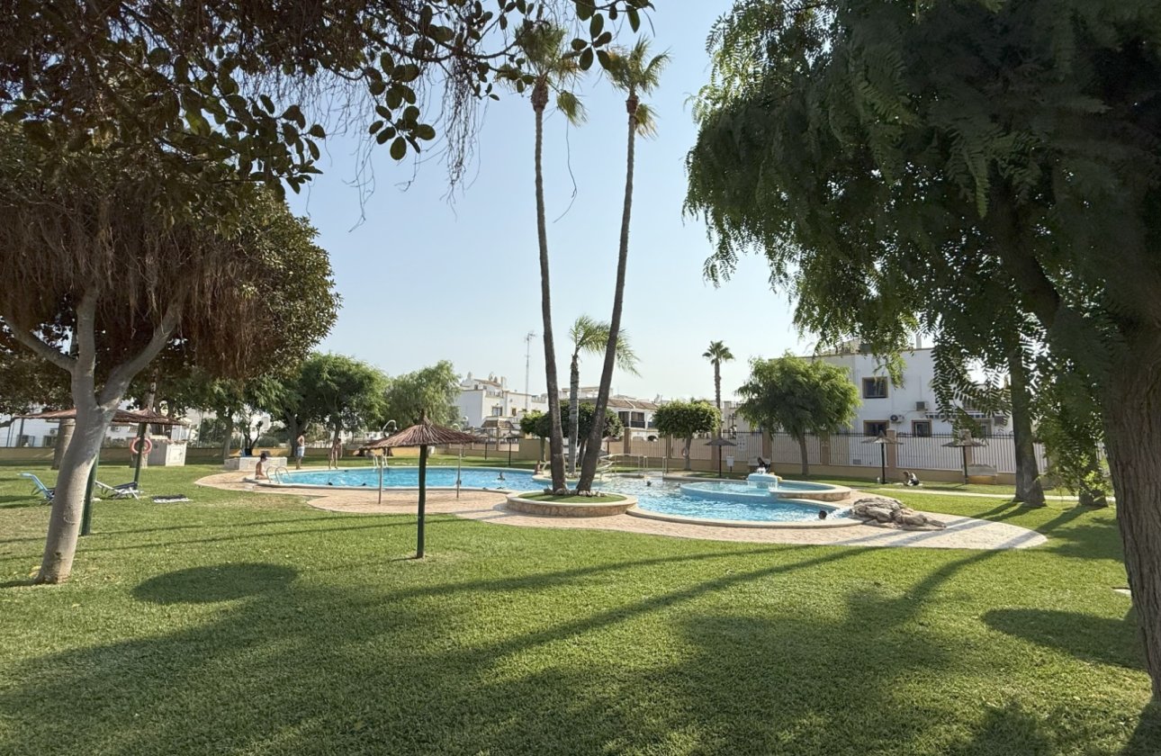 Revente - Villa -
Orihuela Costa - Costa Blanca