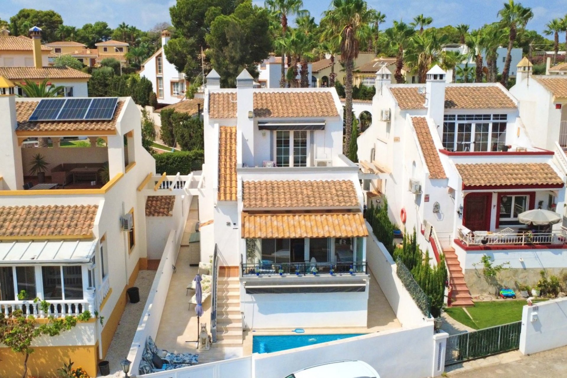 Revente - Villa -
Orihuela Costa - Costa Blanca