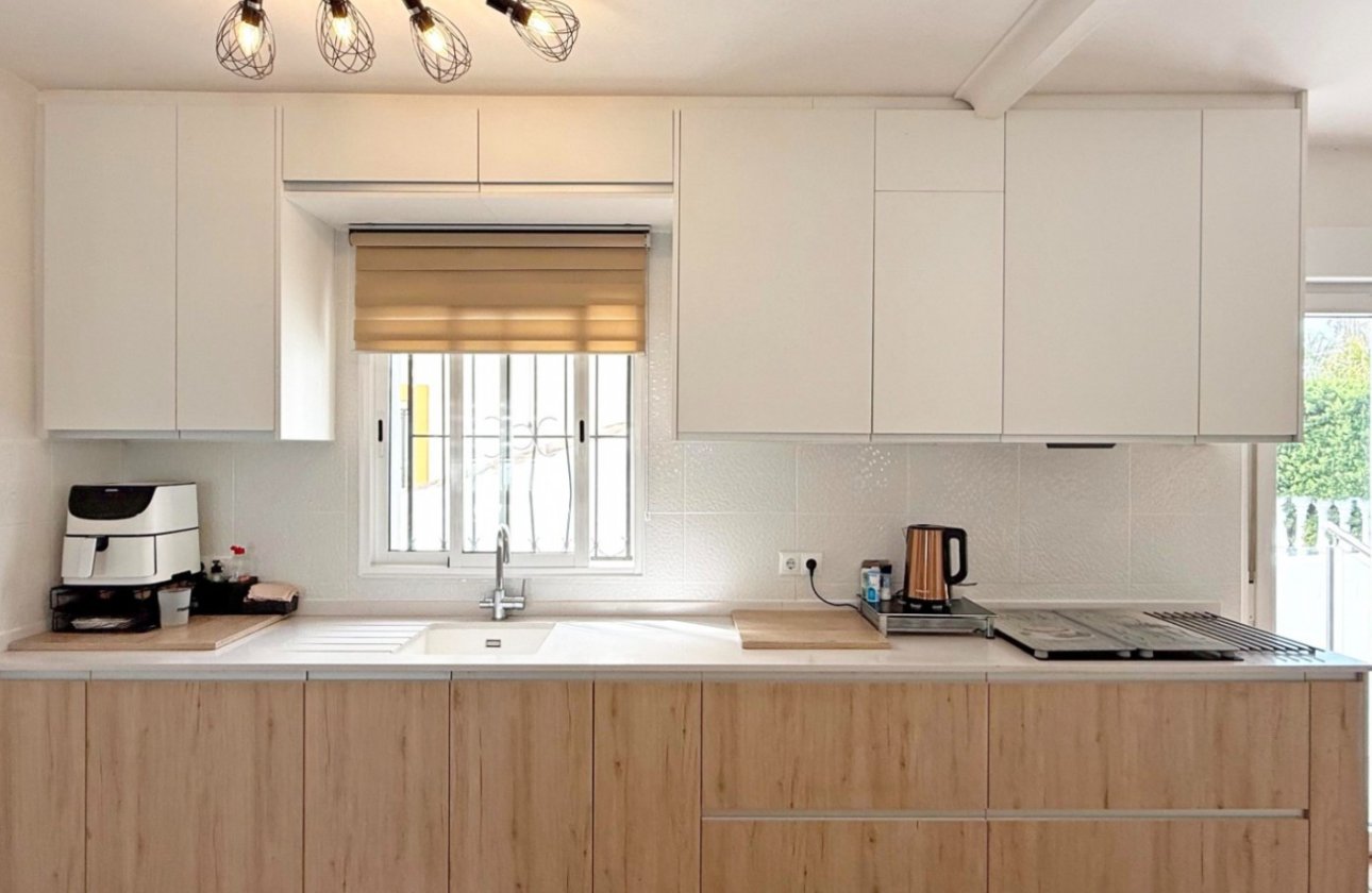 Revente - Villa -
Orihuela Costa - Costa Blanca