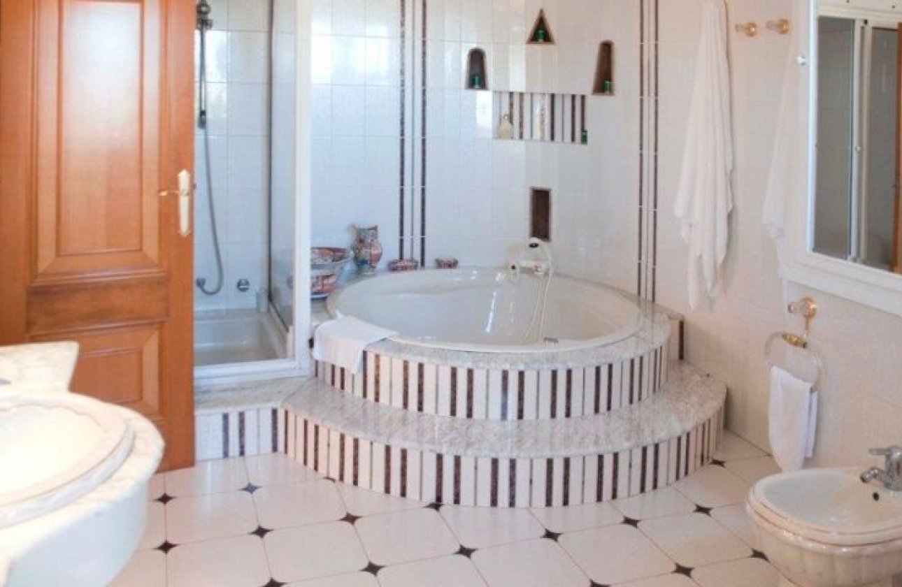 Revente - Villa -
Orihuela Costa - Costa Blanca