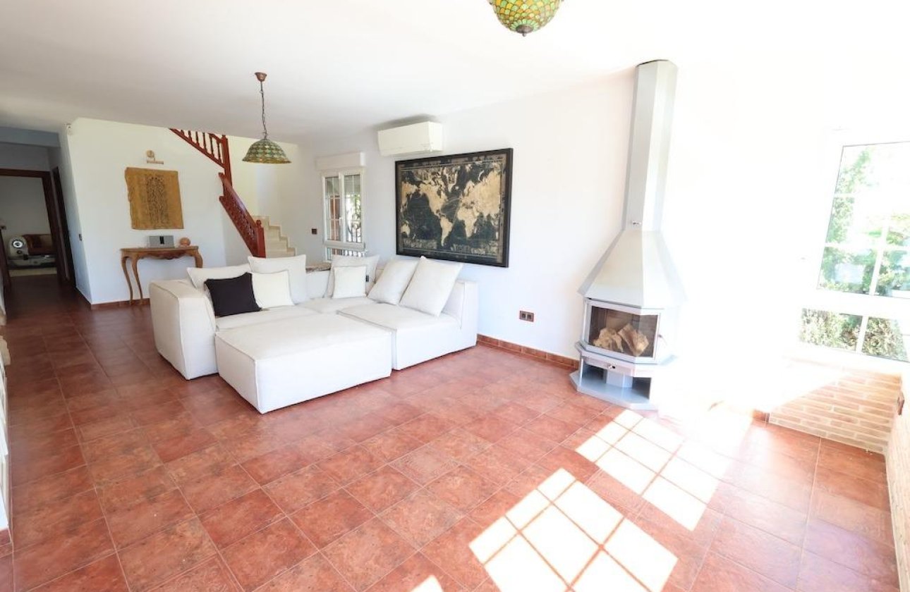 Revente - Villa -
Orihuela Costa - Costa Blanca