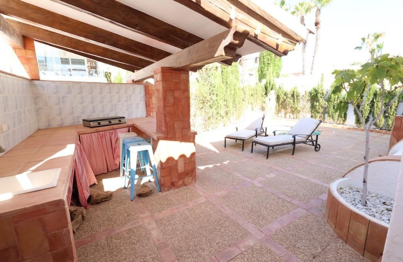 Revente - Villa -
Orihuela Costa - Costa Blanca