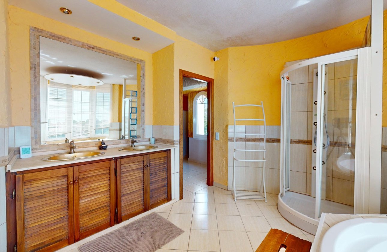 Revente - Villa -
Orihuela Costa - Costa Blanca