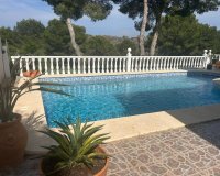 Revente - Villa -
Orihuela Costa - Costa Blanca