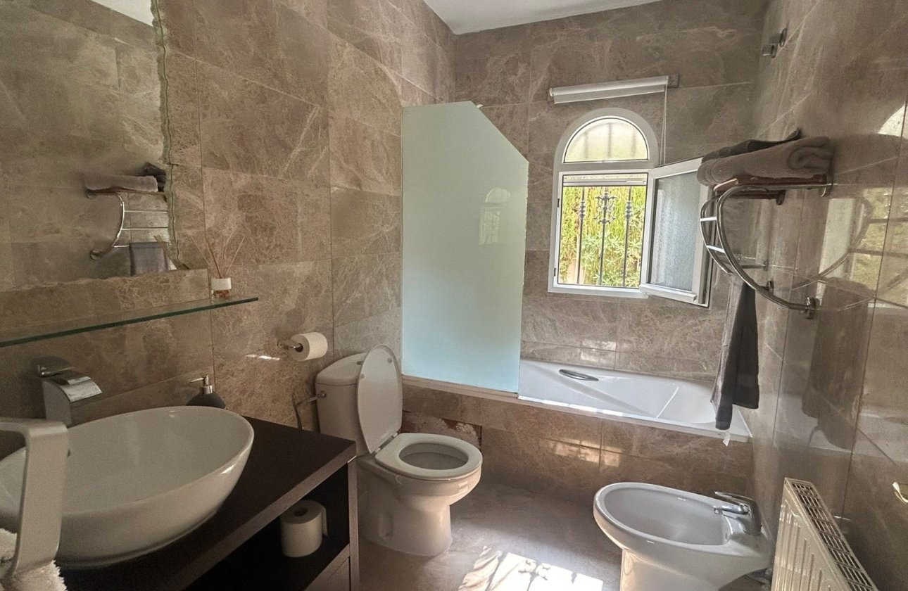 Revente - Villa -
Orihuela Costa - Costa Blanca