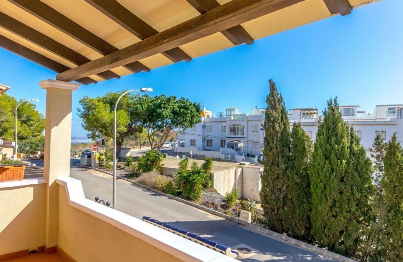 Revente - Villa -
Orihuela Costa - Costa Blanca