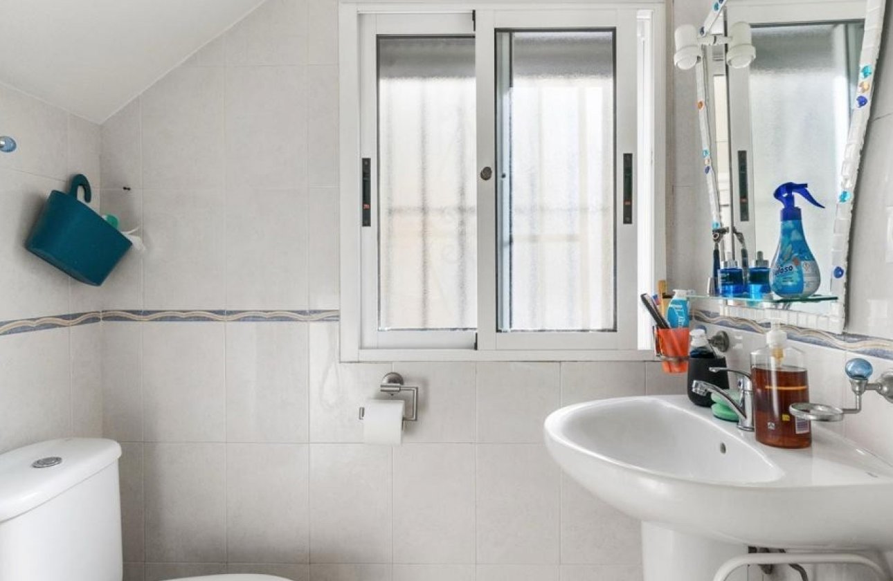 Revente - Villa -
Orihuela Costa - Costa Blanca