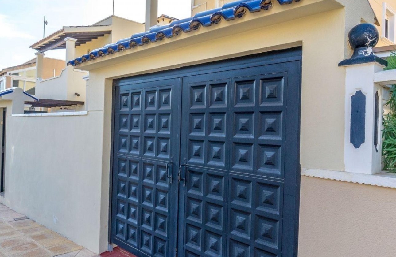 Revente - Villa -
Orihuela Costa - Costa Blanca