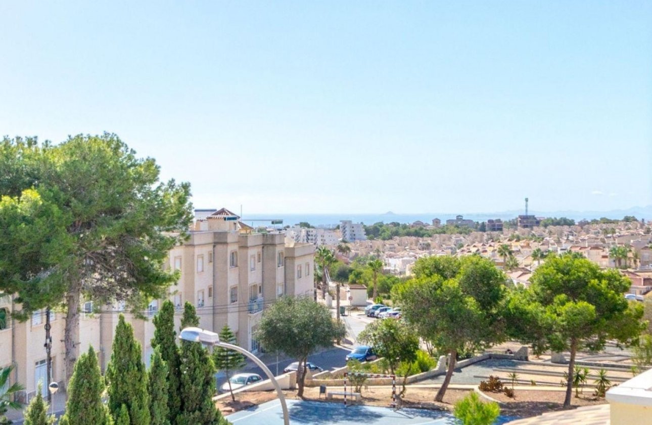 Revente - Villa -
Orihuela Costa - Costa Blanca