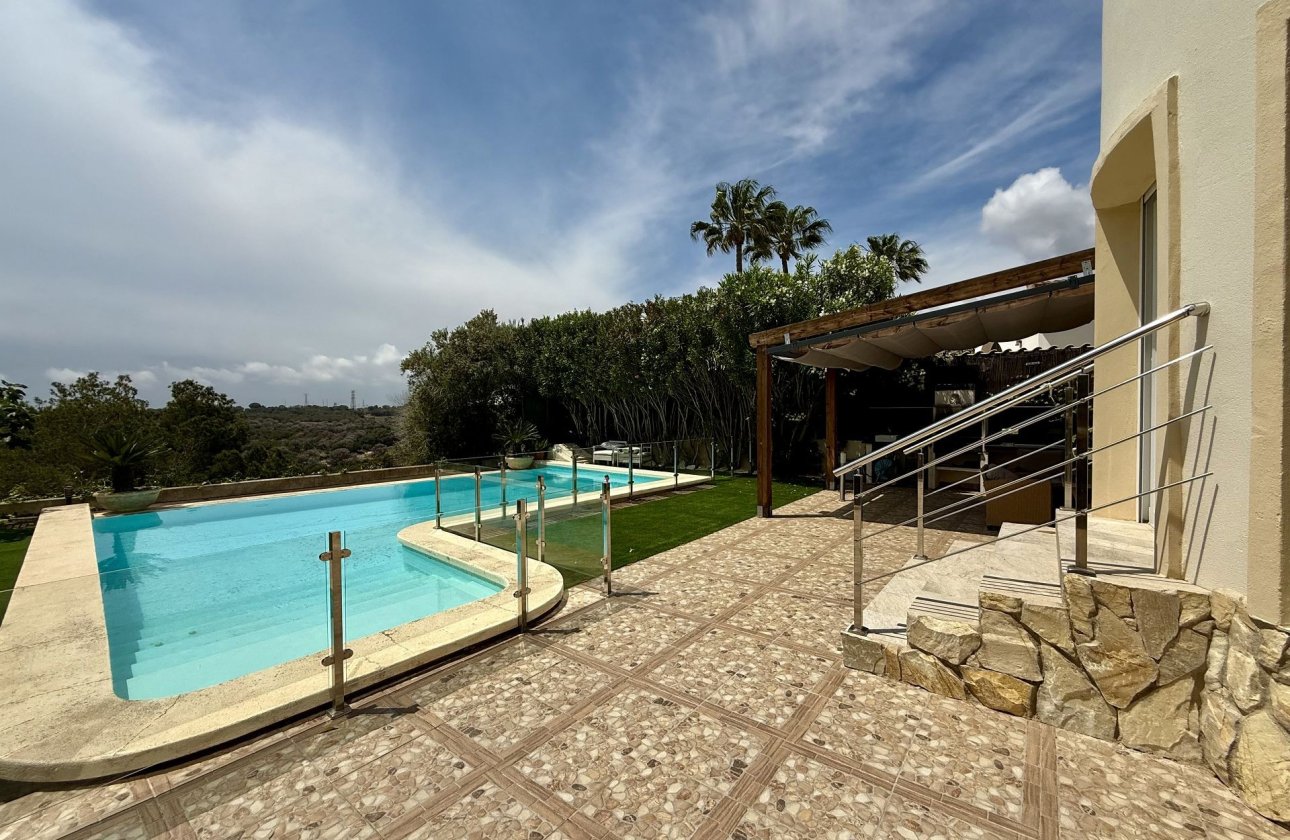 Revente - Villa -
Orihuela Costa - Costa Blanca