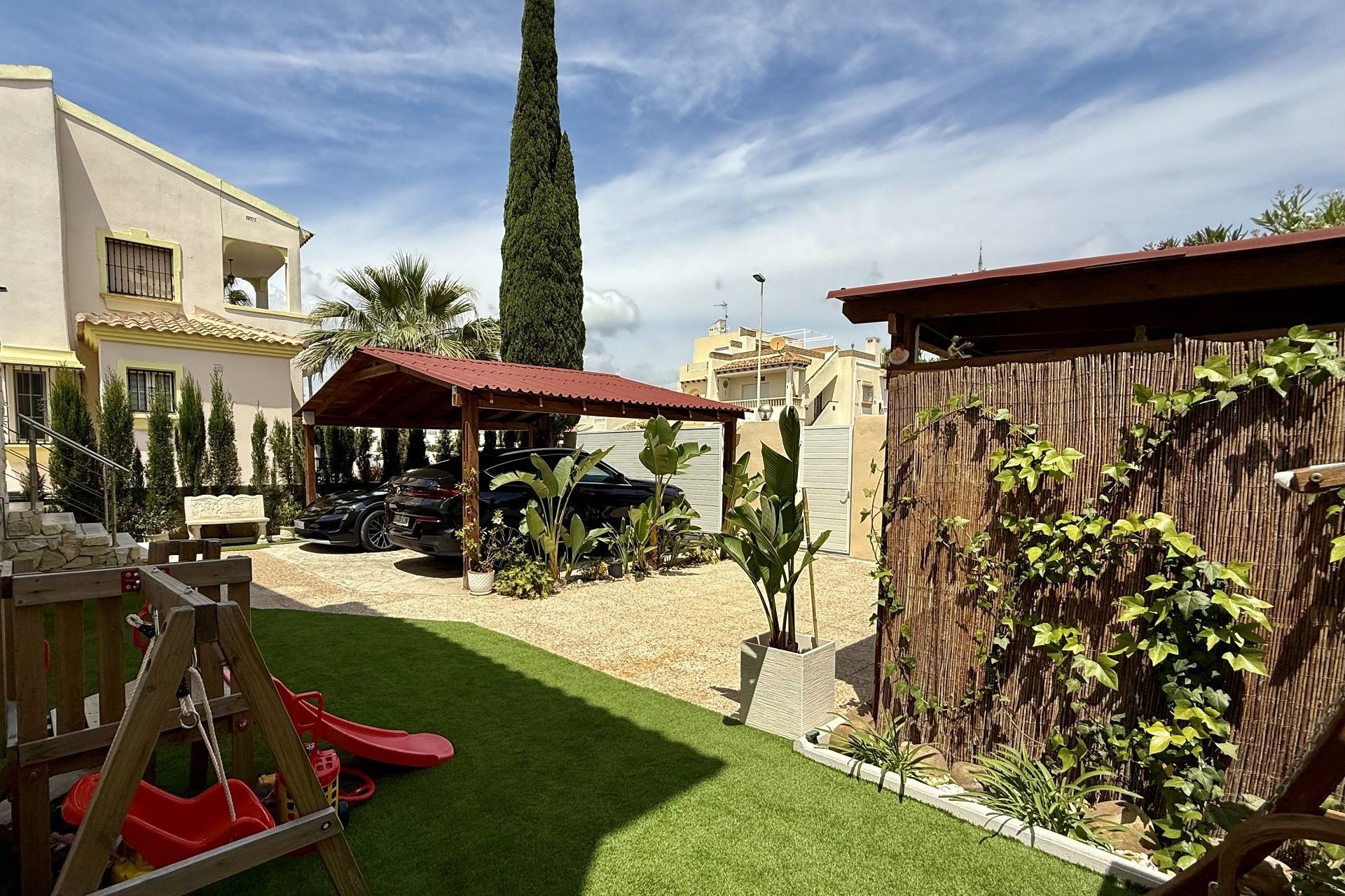 Revente - Villa -
Orihuela Costa - Costa Blanca