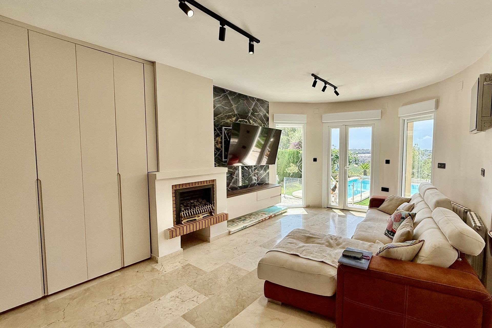 Revente - Villa -
Orihuela Costa - Costa Blanca