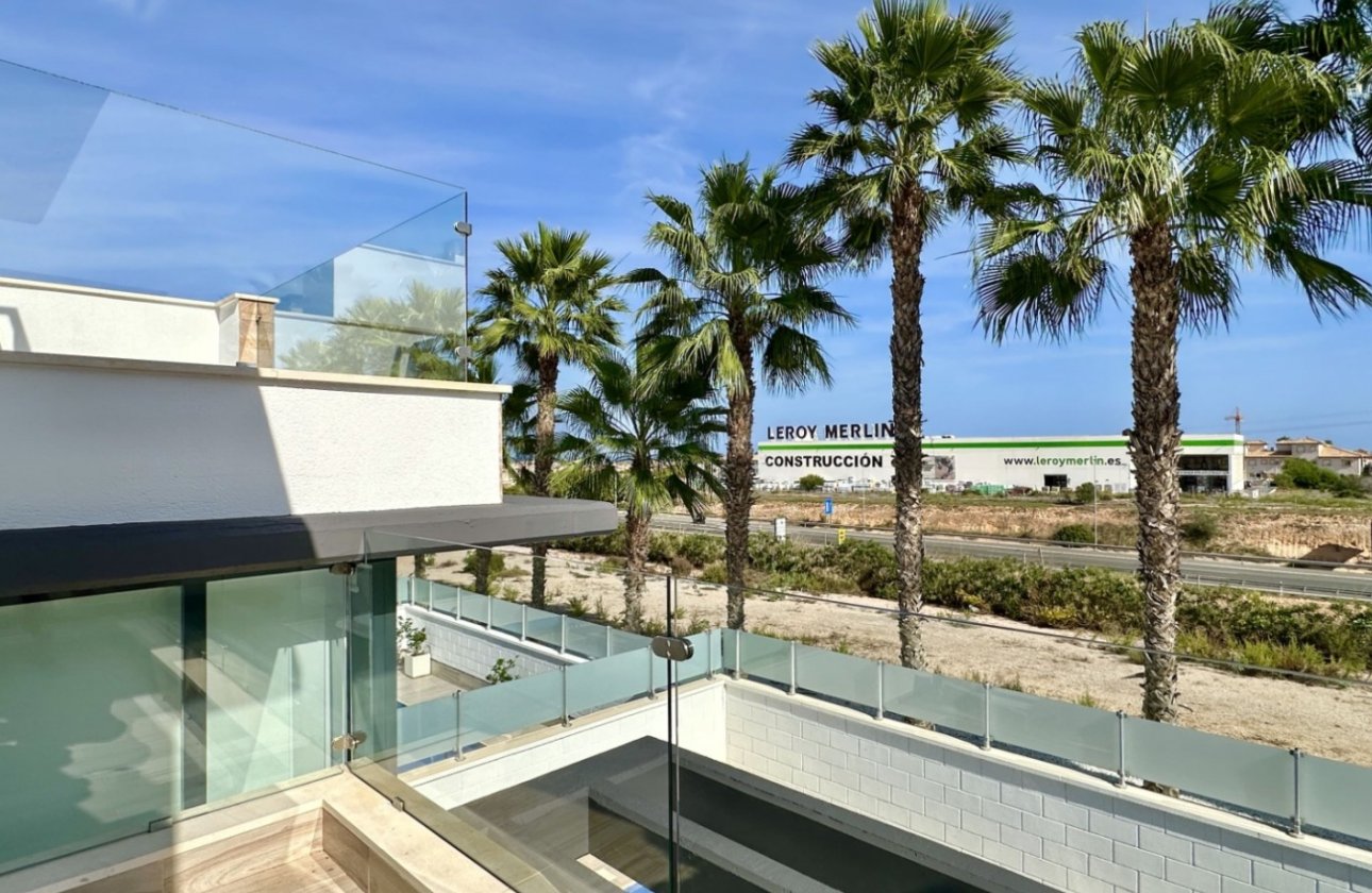 Revente - Villa -
Orihuela Costa - Costa Blanca