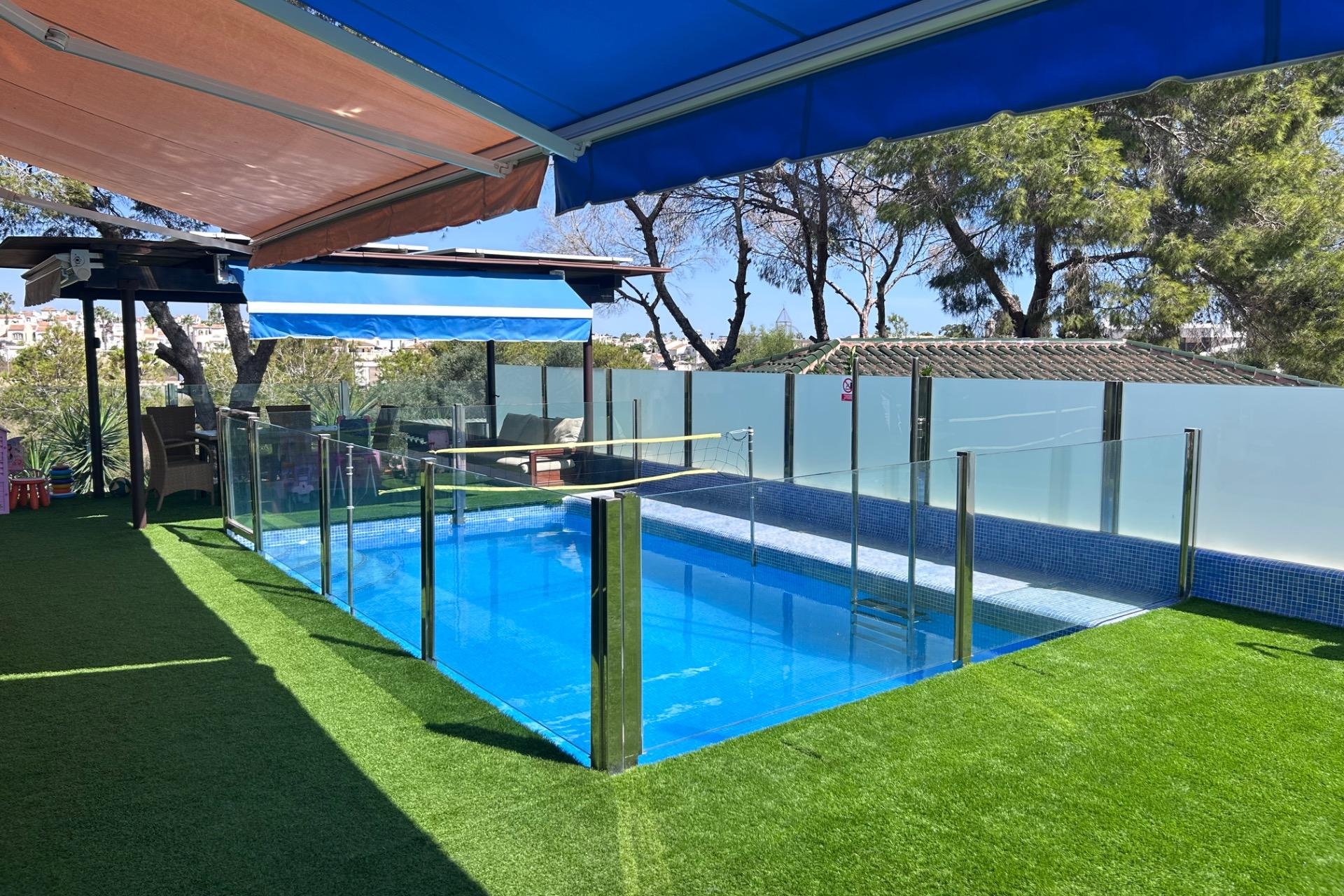 Revente - Villa -
Orihuela Costa - Costa Blanca