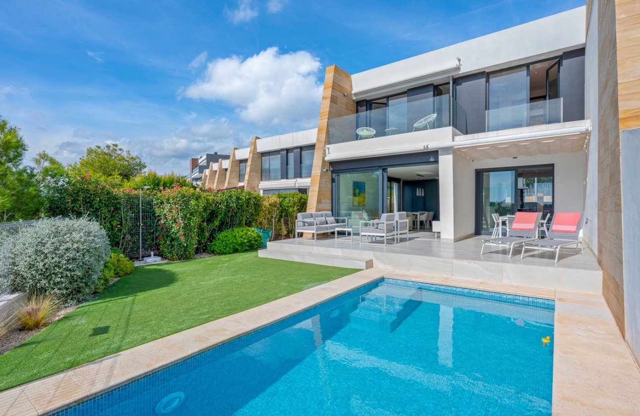 Revente - Villa -
Orihuela Costa - Costa Blanca