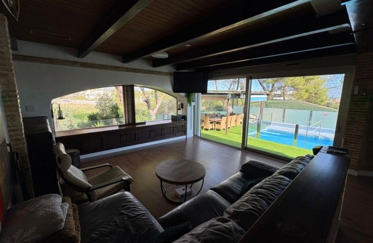 Revente - Villa -
Orihuela Costa - Costa Blanca