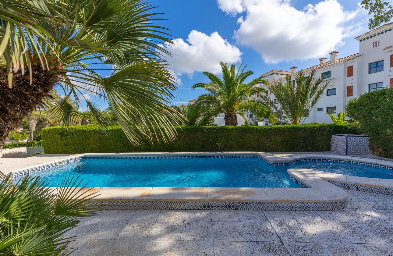 Revente - Villa -
Orihuela Costa - Costa Blanca