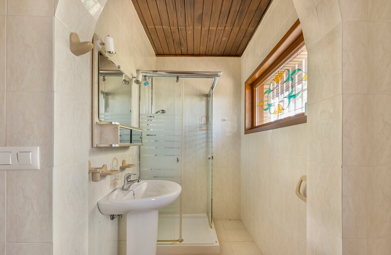 Revente - Villa -
Orihuela Costa - Costa Blanca