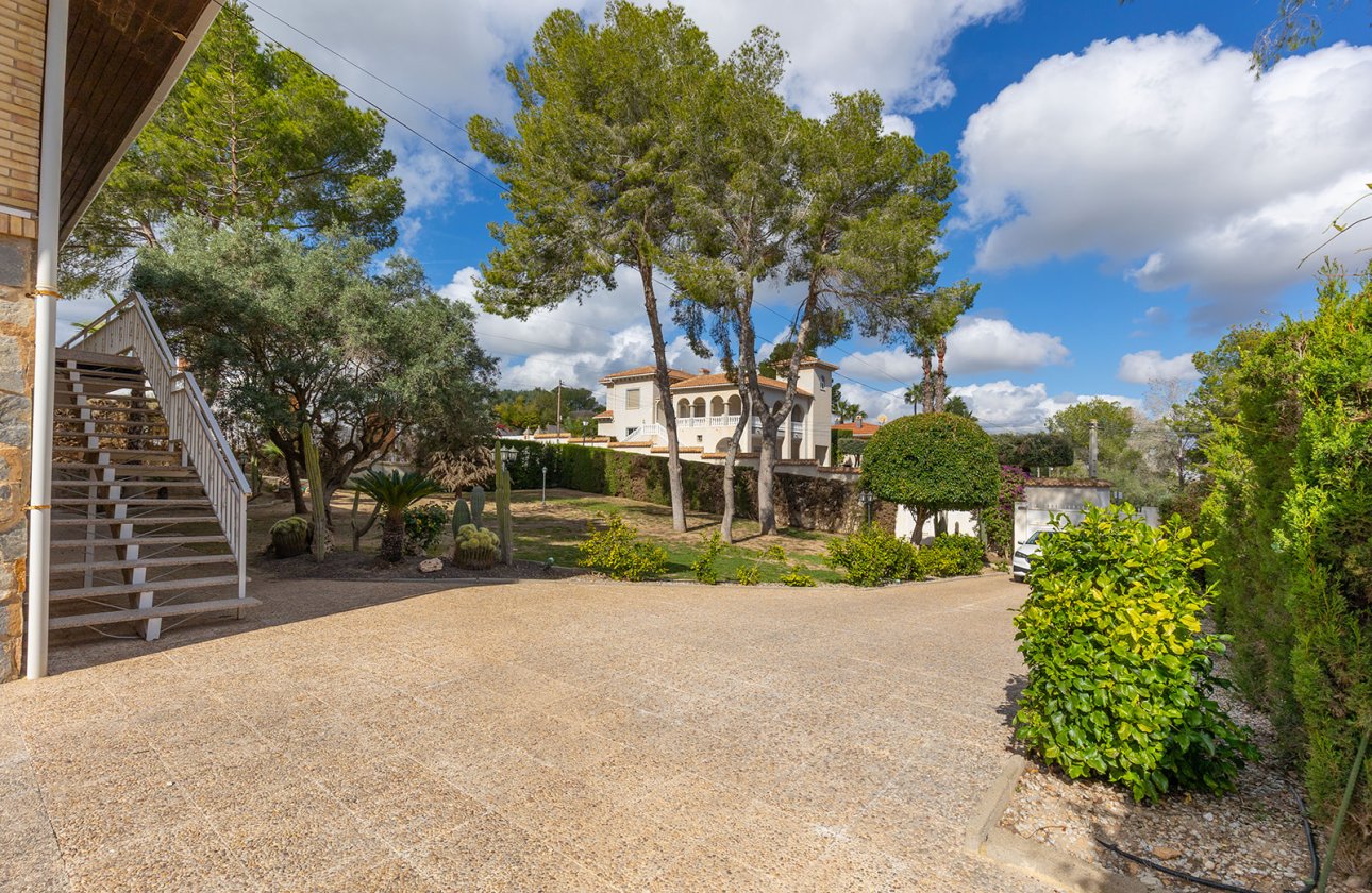 Revente - Villa -
Orihuela Costa - Costa Blanca