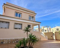 Revente - Villa -
Orihuela Costa - Costa Blanca