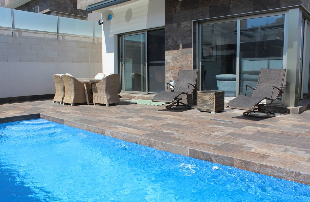 Revente - Villa -
Orihuela Costa - Costa Blanca