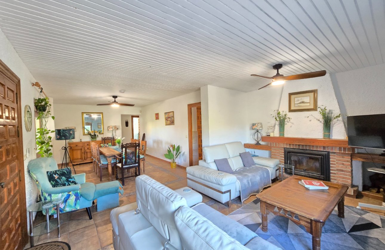 Revente - Villa -
Orihuela Costa - Costa Blanca