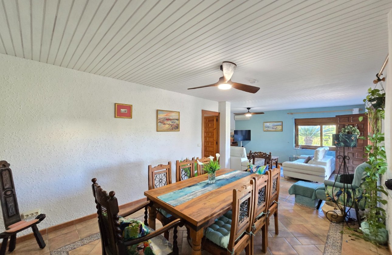 Revente - Villa -
Orihuela Costa - Costa Blanca