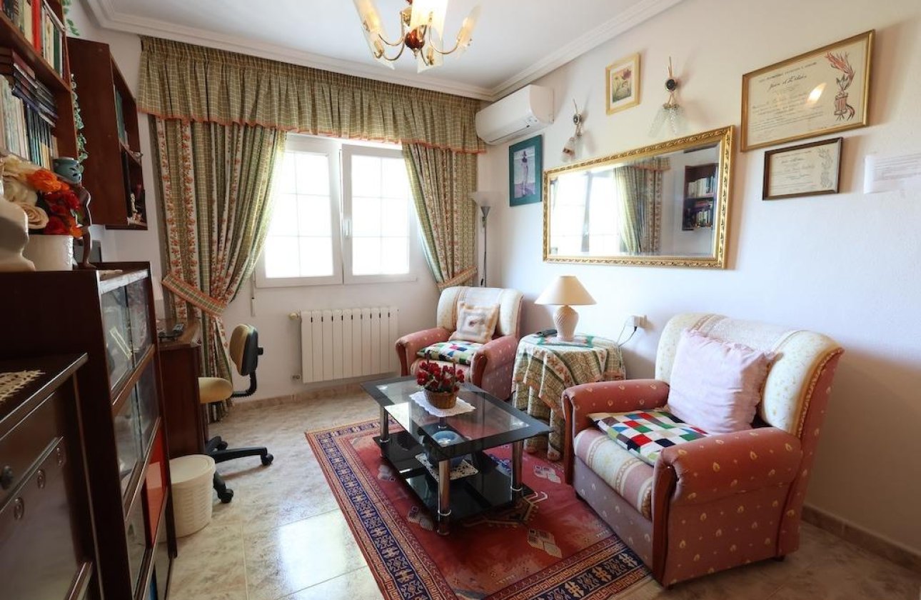 Revente - Villa -
Orihuela Costa - Costa Blanca