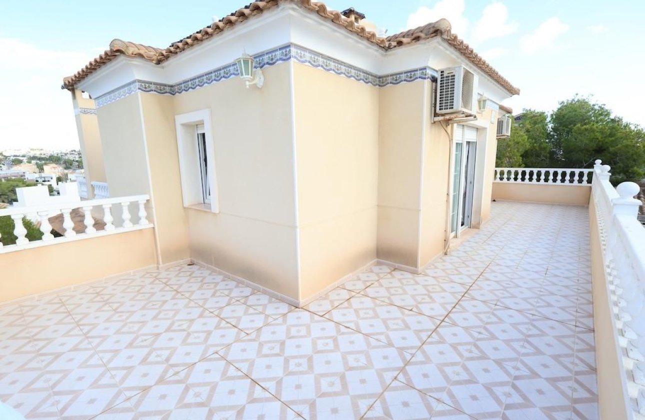 Revente - Villa -
Orihuela Costa - Costa Blanca