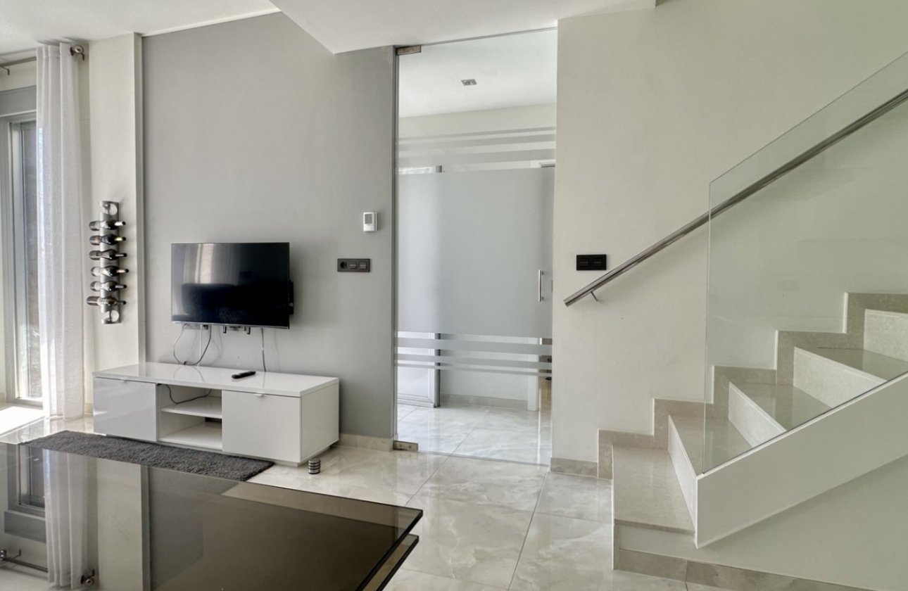 Revente - Villa -
Orihuela Costa - Costa Blanca